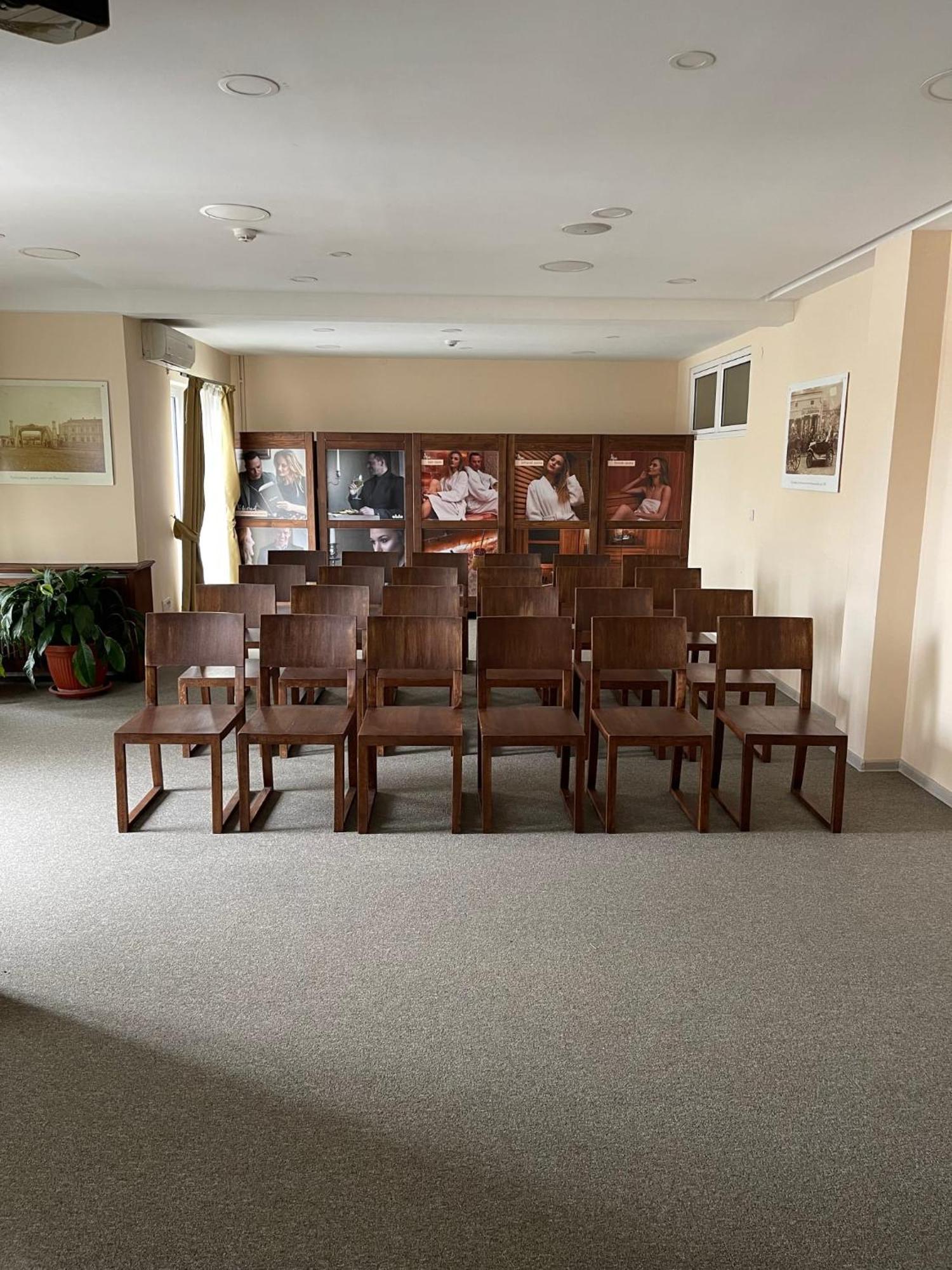 Garni Hotel Ema Kragujevac Esterno foto