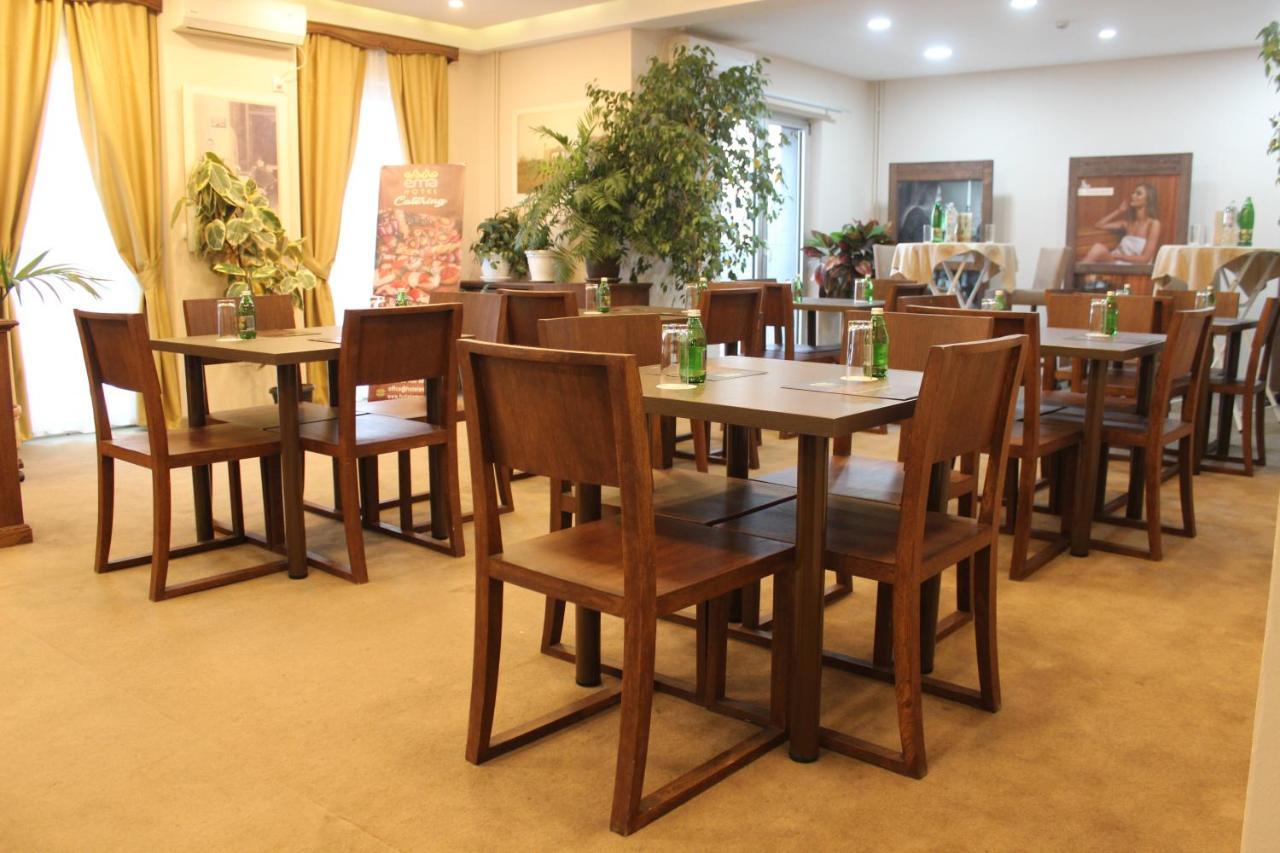 Garni Hotel Ema Kragujevac Esterno foto